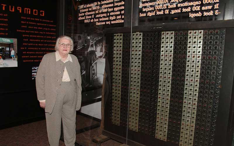 琼 at Army Museum | 琼 standing in from of an ENIAC display at the U.S. Army Ordnance Museum at Aberdeen Proving Ground in Maryland.  (Courtesy of Robert Sheroke, United States Army 研究 Laboratory, Aberdeen Proving Ground.)